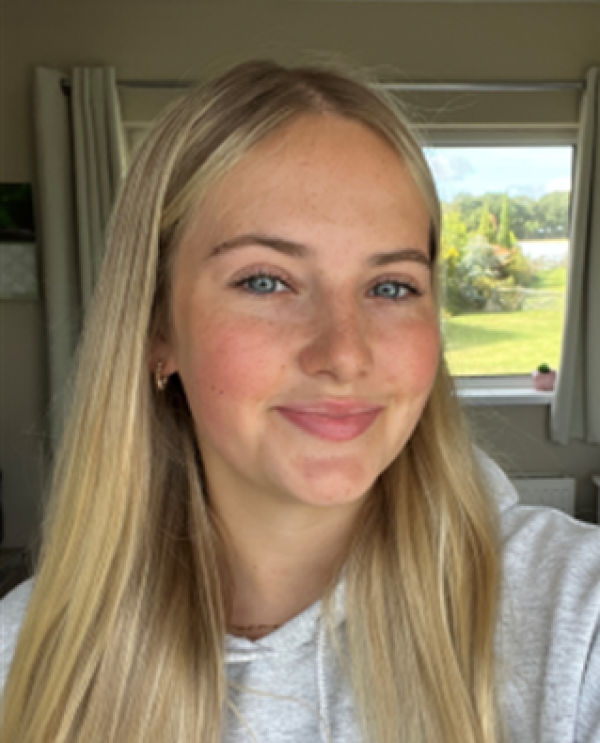 Miss Maddison Green Image